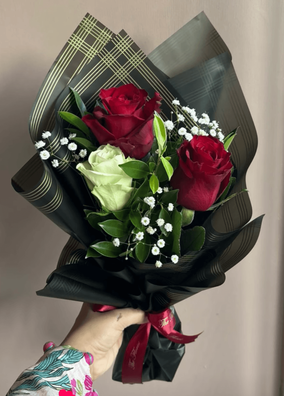 Señorita — Petite Kenyan Rose Bouquet